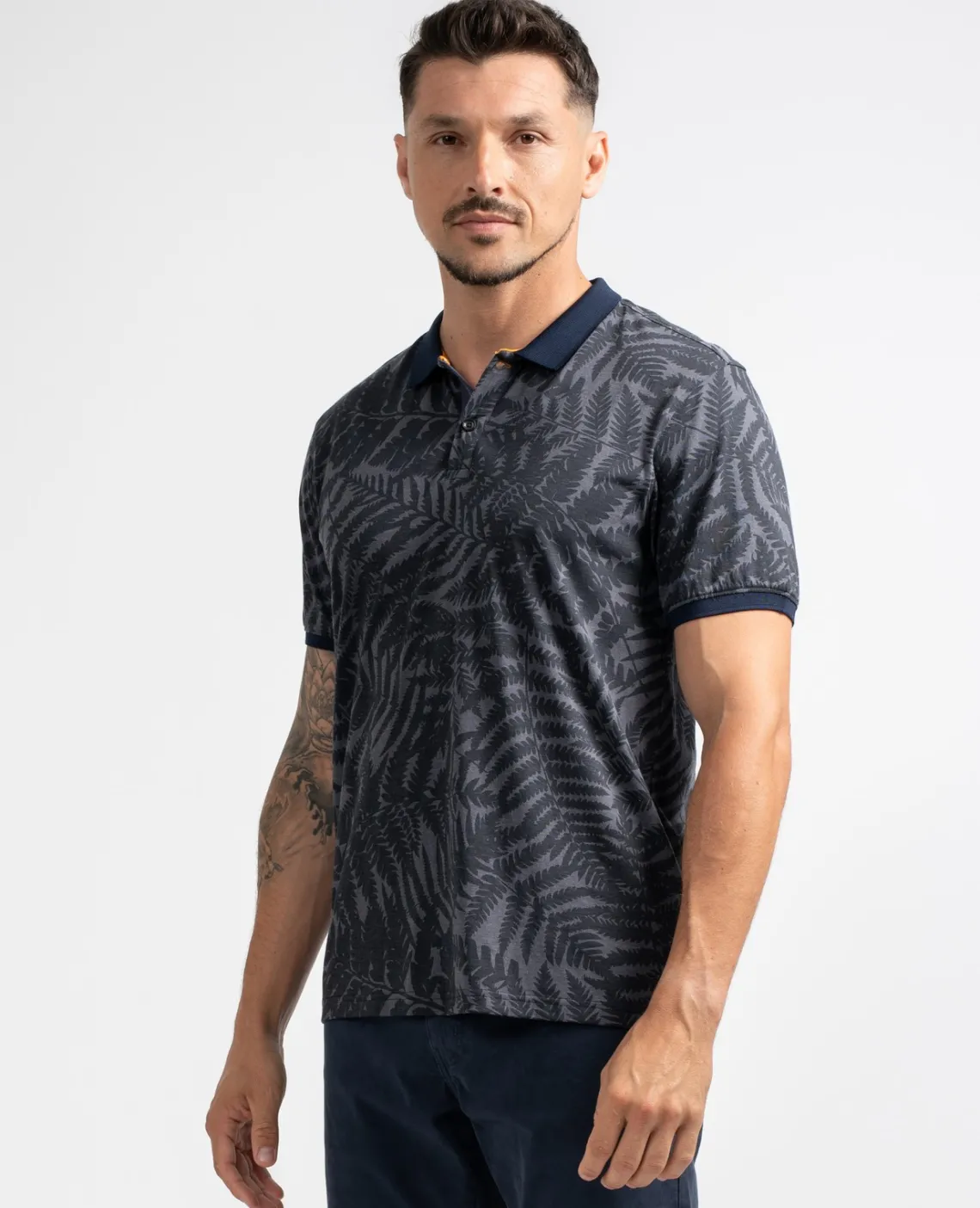 Shop Blount Homme Polos