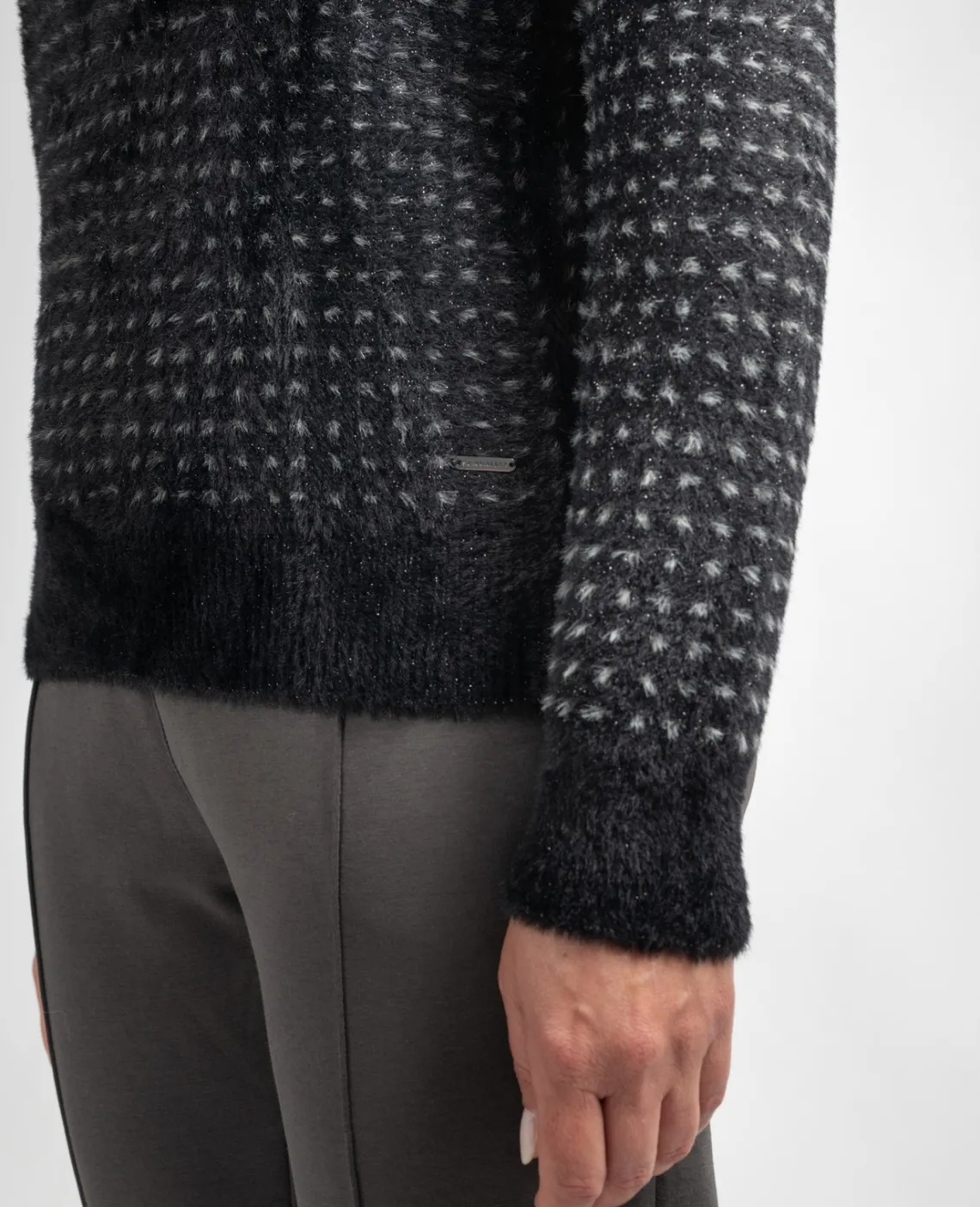 Discount Ulbok Femme Pulls & Gilets