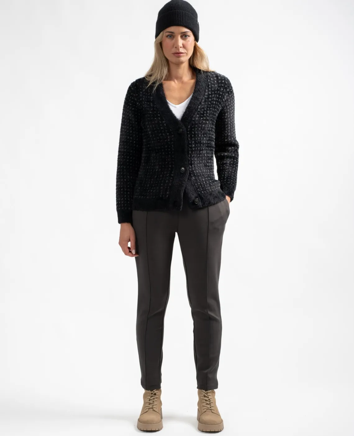 Discount Ulia Femme Pulls & Gilets