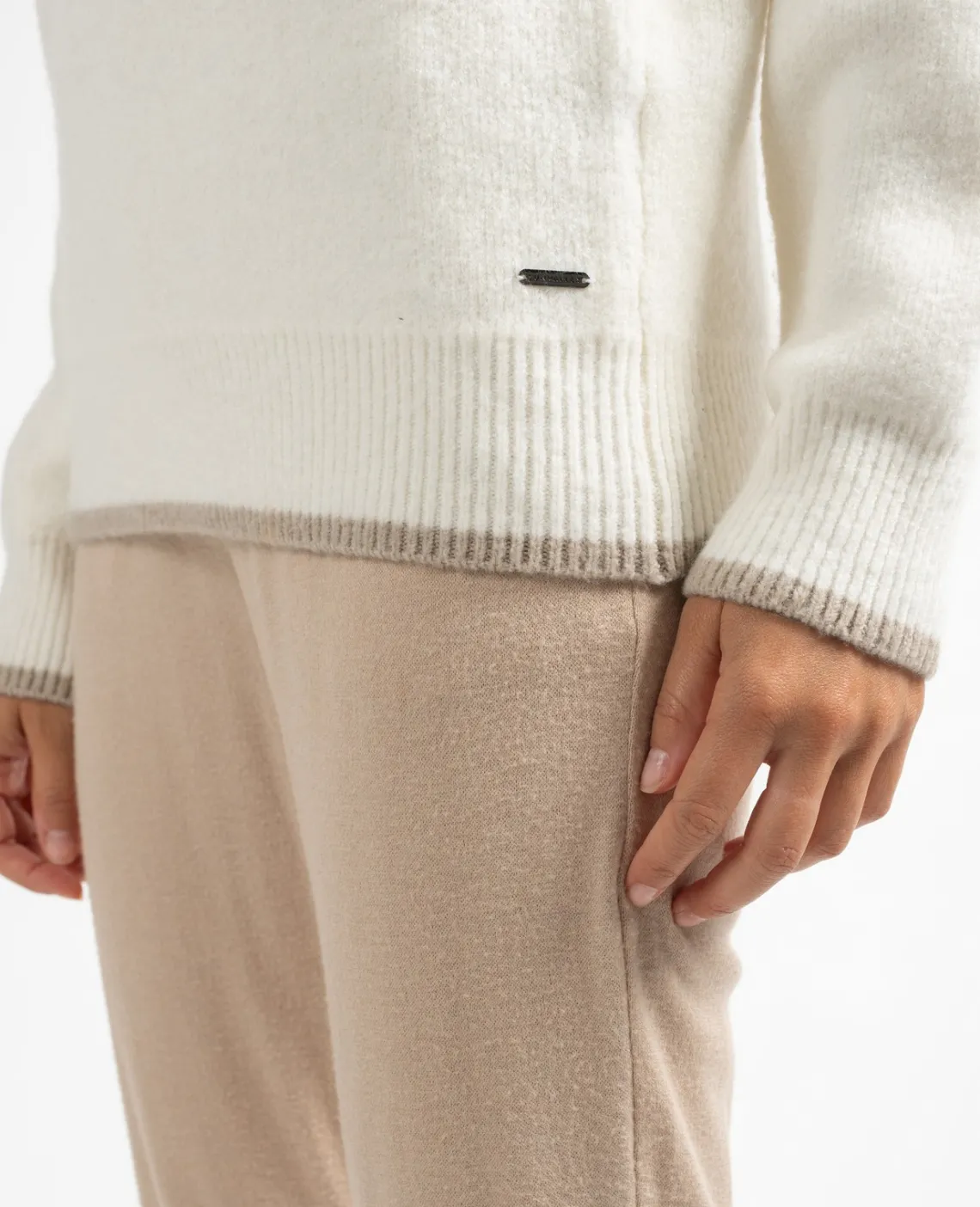 Flash Sale Utiel Femme Pulls & Gilets